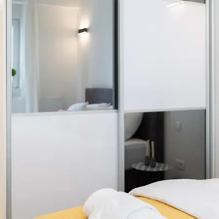 Lux Nest I Urban Inn